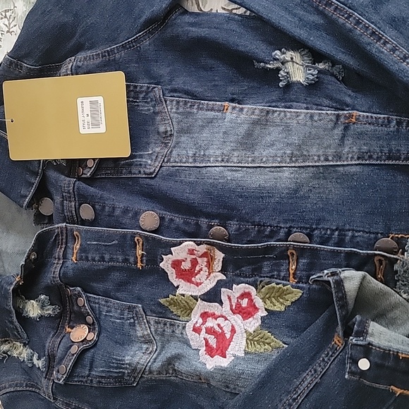 Jean Jacket - Picture 3 of 4